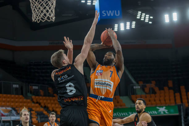 进攻上的角 进攻上的角