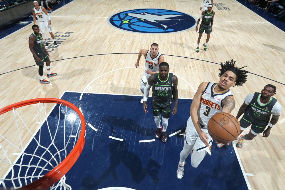 足球不仅是 足球不仅是