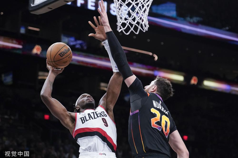 的努力与坚 的努力与坚